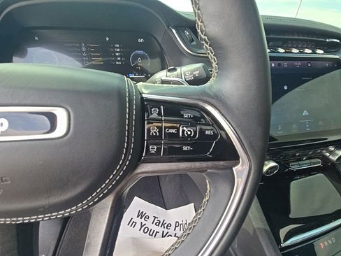 Used 2022 Jeep Grand Cherokee L Overland w/ Luxury Tech Group IV image 19