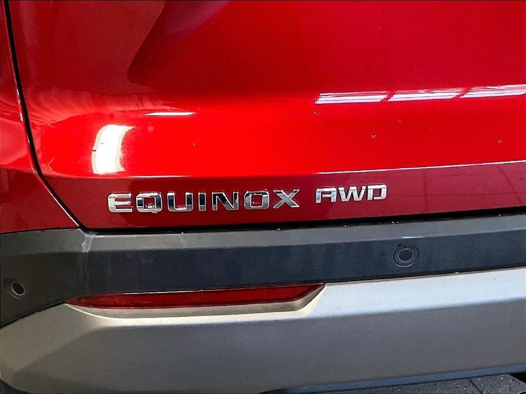 Used 2025 Chevrolet Equinox LT w/ Convenience Package II AWD/4WD image 28