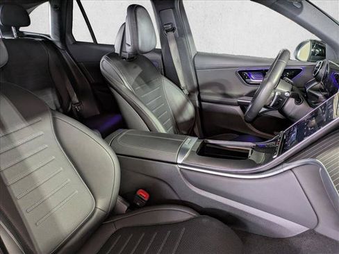 Used 2023 Mercedes-Benz GLC 300 image 21