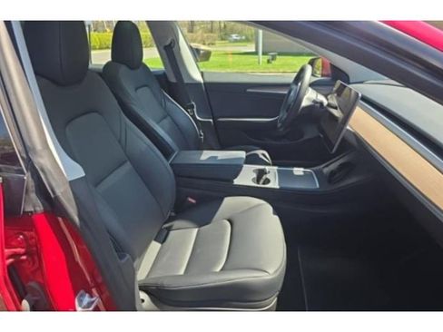 Used 2023 Tesla Model 3 Performance image 5