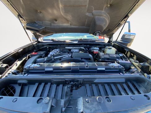 Used 2022 Chevrolet Silverado 2500 LTZ w/ LTZ Premium Package image 32