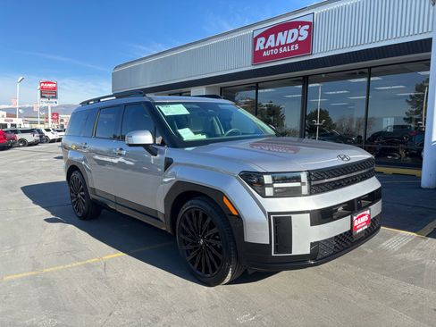 Used 2024 Hyundai Santa Fe Calligraphy image 2