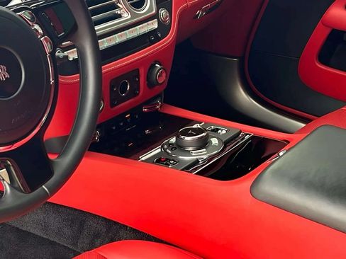 Certified 2020 Rolls-Royce Dawn RWD image 7