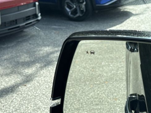 Used 2019 Cadillac Escalade ESV Luxury image 22