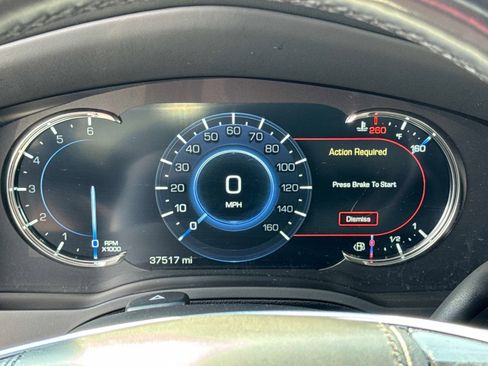 Used 2018 Cadillac Escalade Platinum image 9