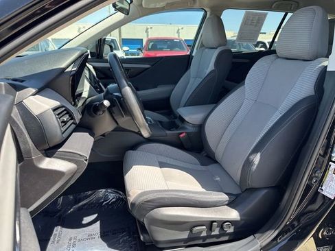 Used 2023 Subaru Outback Premium AWD/4WD image 5