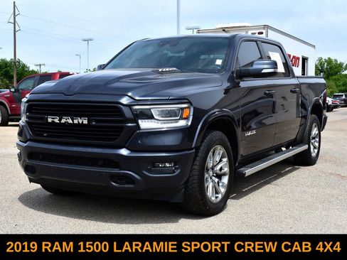 Used 2019 RAM 1500 Laramie AWD/4WD image 1