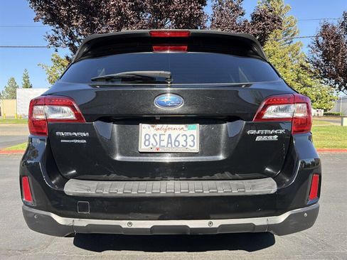 Used 2017 Subaru Outback 2.5i Limited AWD/4WD image 9