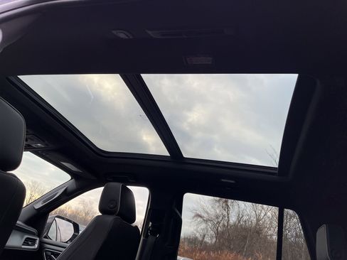 Certified 2023 GMC Yukon SLT image 38