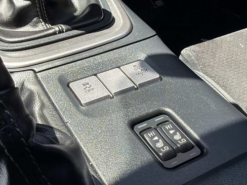 Used 2022 Toyota GR86 Premium RWD image 23