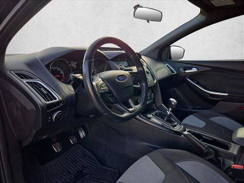 Used 2018 Ford Focus ST FWD image 10