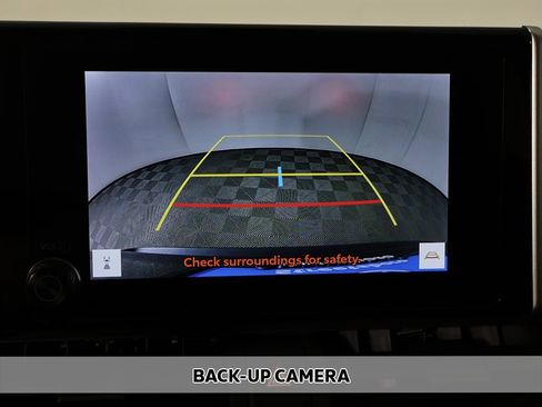 Used 2024 Toyota RAV4 LE image 4