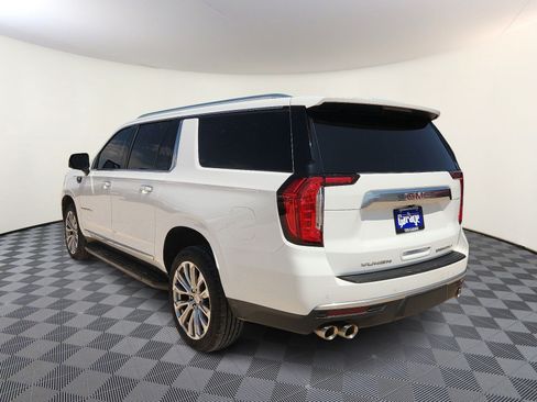 Used 2024 GMC Yukon XL Denali RWD image 3