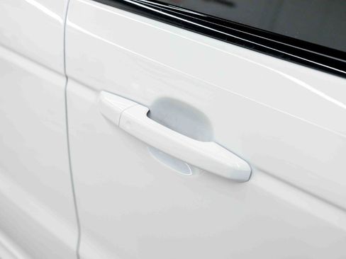 Used 2022 Land Rover Range Rover Sport SVR AWD/4WD image 21