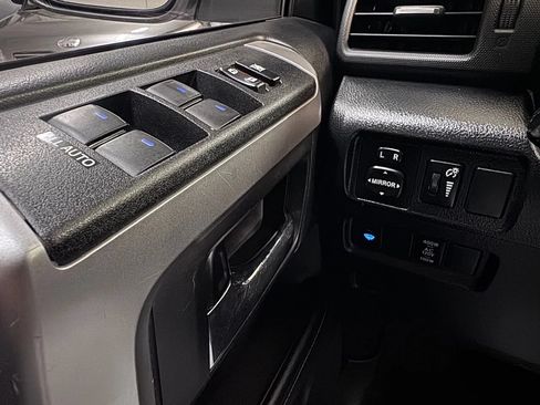 Used 2014 Toyota 4Runner SR5 RWD image 19