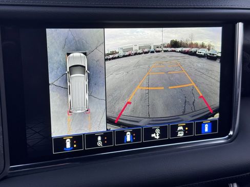 Used 2023 GMC Yukon XL Denali w/ Max Trailering Package image 11