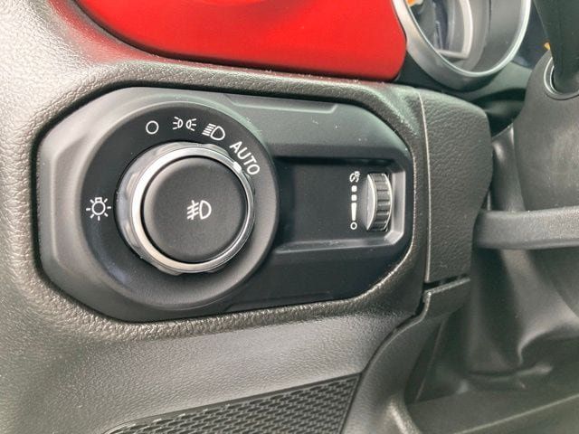 Used 2023 Jeep Wrangler Rubicon w/ Cold Weather Group AWD/4WD image 27