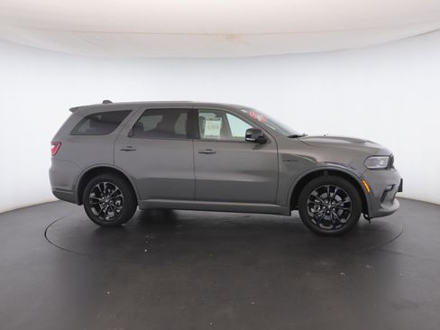 Used 2022 Dodge Durango R/T w/ Blacktop Package image 32