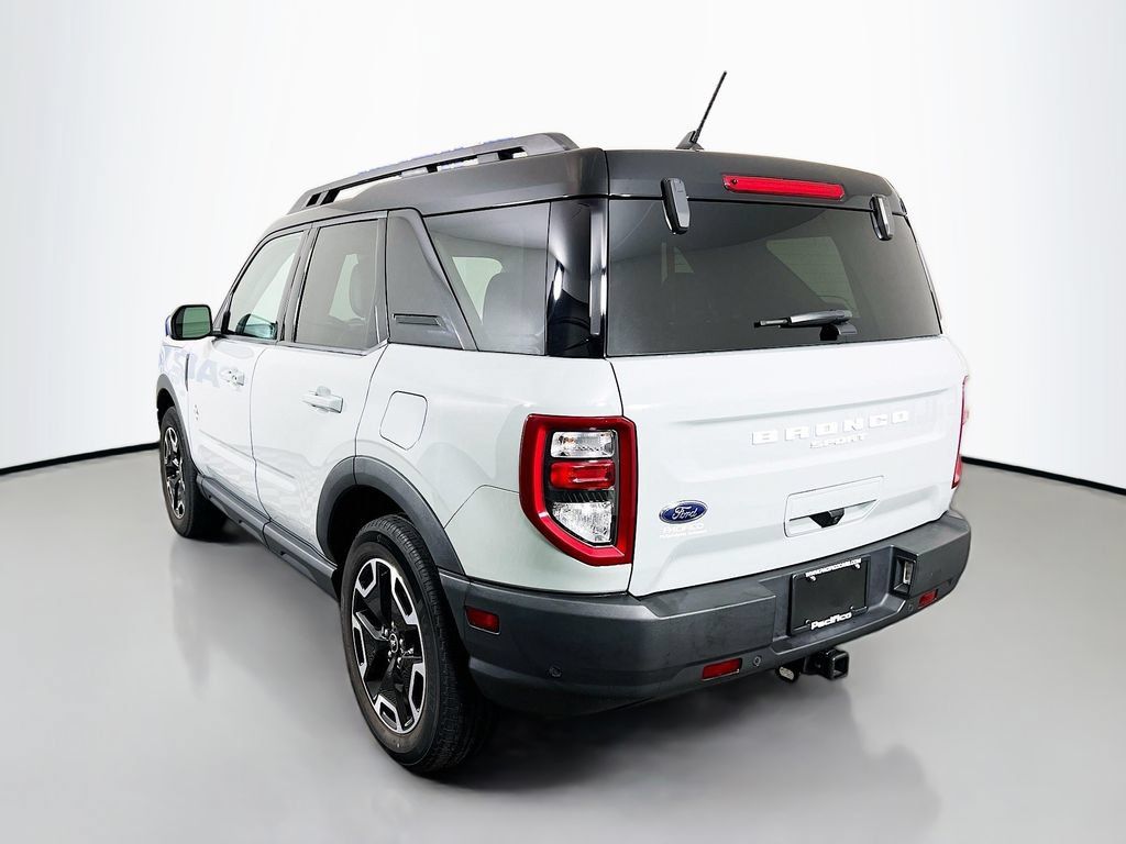 Certified 2023 Ford Bronco Sport Outer Banks w/ Tech Package AWD/4WD image 5