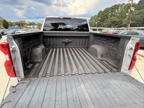 Used 2021 Chevrolet Silverado 1500 LT image 13