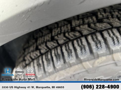 Used 2025 Nissan Rogue SV image 12