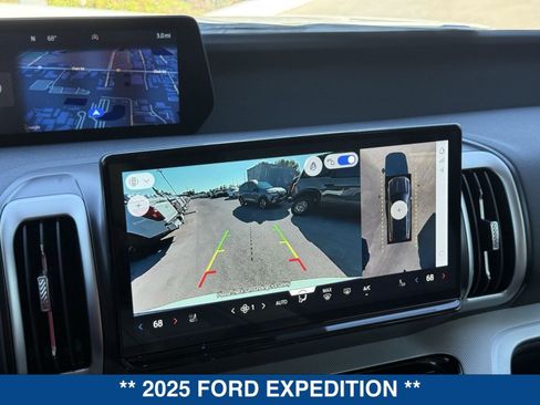 New 2025 Ford Expedition Active image 35