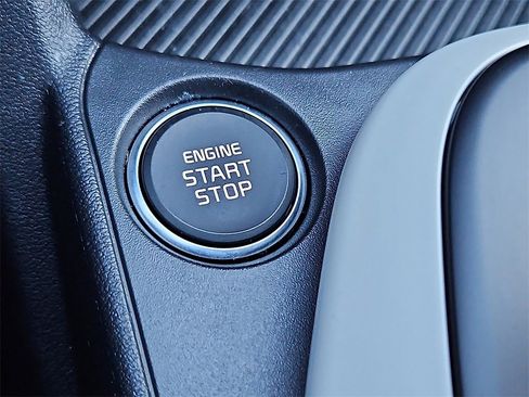 Certified 2025 Kia K4 GT-Line image 17