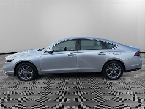 Used 2024 Honda Accord EX-L image 2