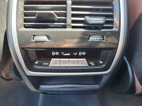 Used 2024 BMW X5 xDrive40i w/ M Sport Package AWD/4WD image 27