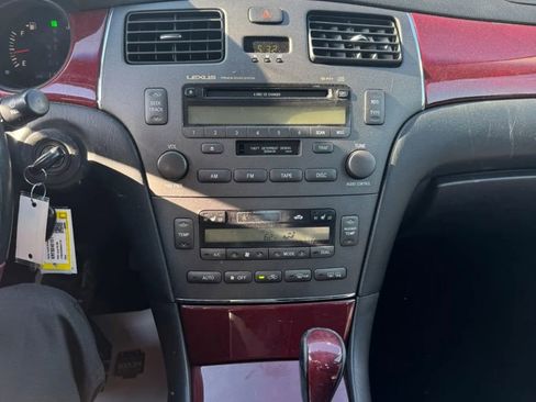 Used 2004 Lexus ES 330 FWD image 9