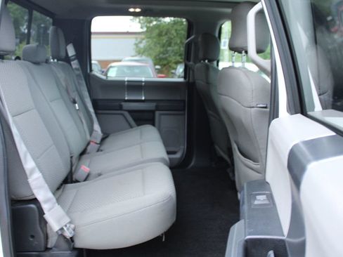 Used 2016 Ford F150 XLT w/ Equipment Group 302A Luxury AWD/4WD image 28