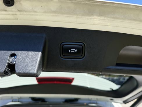 Used 2020 Kia Telluride SX w/ SX Prestige Package image 20