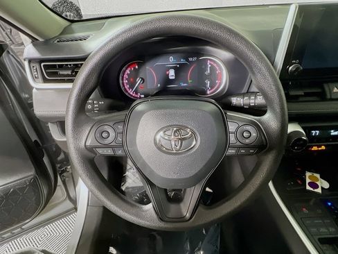 Certified 2025 Toyota RAV4 XLE AWD/4WD image 10