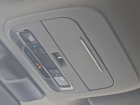 Used 2023 Ford F150 Lariat w/ Max Trailer Tow Package image 34