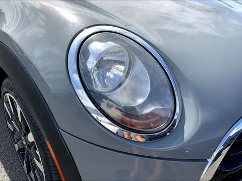 Used 2018 MINI Cooper 4-Door Hardtop image 22