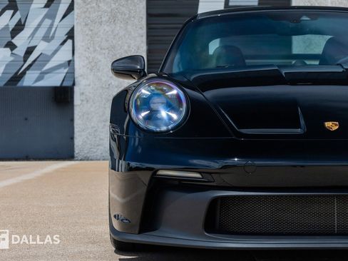 Used 2022 Porsche 911 GT3 RWD image 4