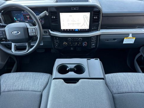 New 2026 Ford F250 XLT w/ XLT Premium Package AWD/4WD image 12