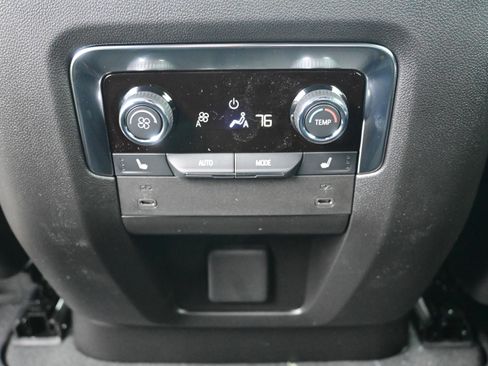 New 2026 Chevrolet Tahoe Premier w/ Sun And Tow Package AWD/4WD image 19