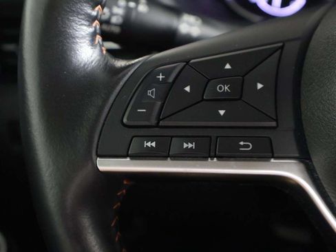 Used 2023 Nissan Sentra SR w/ SR Premium Package FWD image 39
