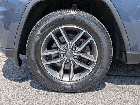Certified 2020 Jeep Grand Cherokee Limited AWD/4WD image 31