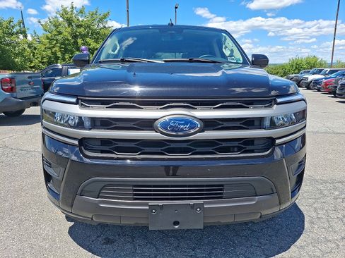 Certified 2024 Ford Expedition XLT AWD/4WD image 2