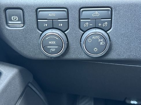 New 2026 Chevrolet Silverado 1500 LT AWD/4WD image 27
