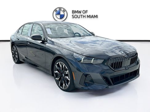New 2025 BMW 530i 530i w/ M Sport Package image 1