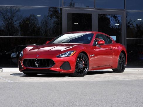 Used 2018 Maserati GranTurismo Sport image 1