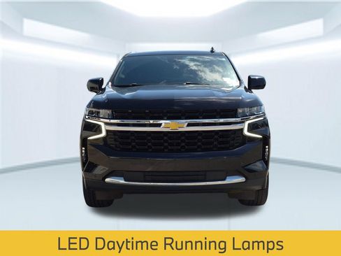 Used 2023 Chevrolet Suburban LS RWD image 11