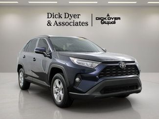 Used 2020 Toyota RAV4 XLE w/ Convenience Package video 1