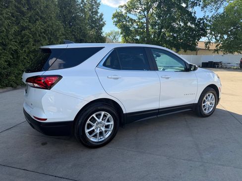 Used 2024 Chevrolet Equinox LT w/ LPO, Floor Liner Package FWD image 11