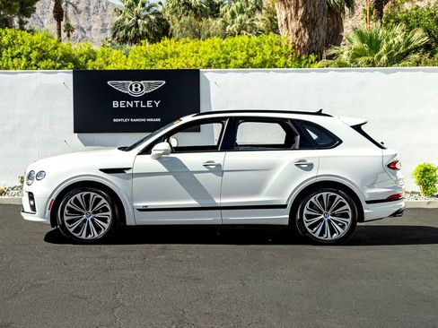 Used 2022 Bentley Bentayga AWD/4WD image 5