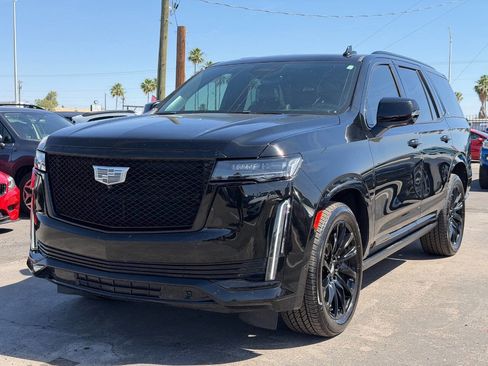 Used 2023 Cadillac Escalade Sport Platinum w/ LPO, ONYX Package AWD/4WD image 1