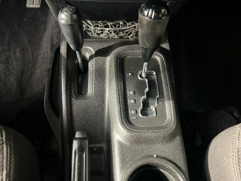 Used 2013 Jeep Wrangler Unlimited Sport image 25